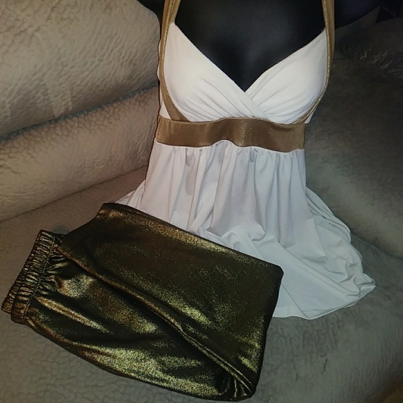 Max Rave Tops - Halter Top With Capri pants Set